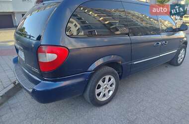 Мінівен Chrysler Grand Voyager 2001 в 