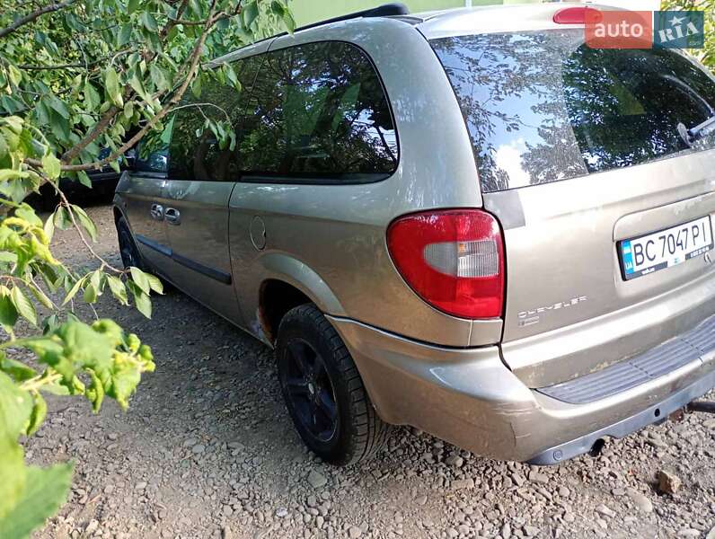 Хэтчбек Chrysler Grand Voyager 2004 в Ивано-Франковске