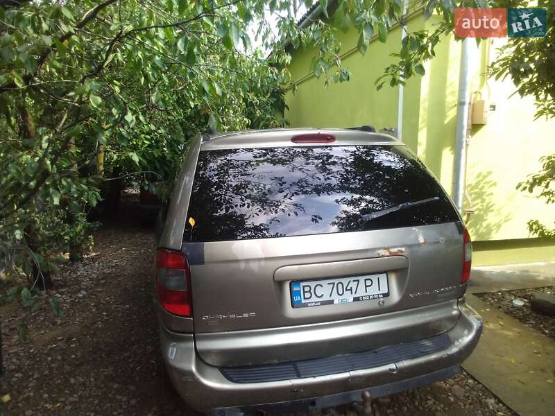 Хэтчбек Chrysler Grand Voyager 2004 в Ивано-Франковске