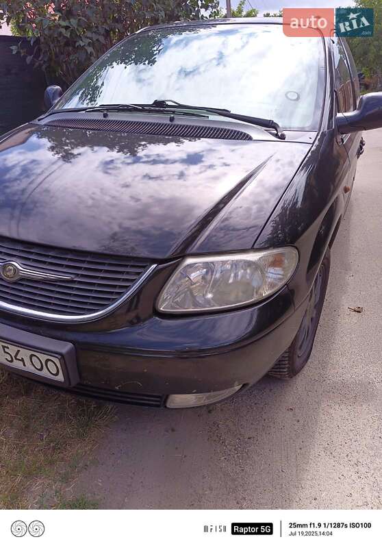 Минивэн Chrysler Grand Voyager 2003 в Киеве