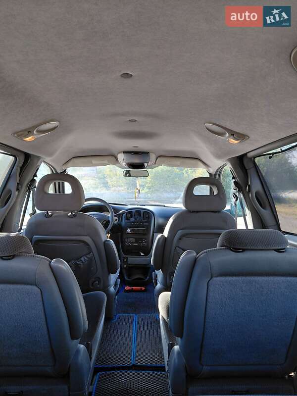 Мінівен Chrysler Grand Voyager 2005 в Обухові