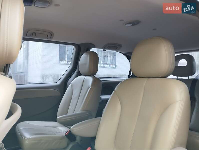 Минивэн Chrysler Grand Voyager 2001 в Киеве фото 15 Минивэн Chrysler Grand Voyager 2001 в Киеве