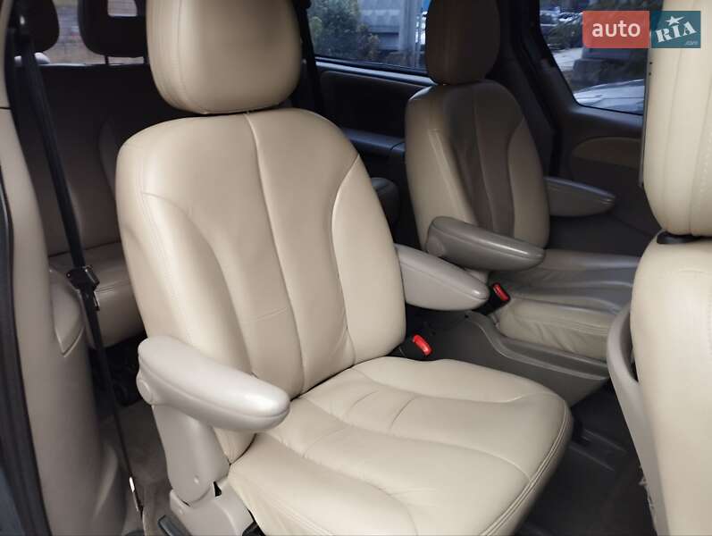Минивэн Chrysler Grand Voyager 2001 в Киеве фото 27 Минивэн Chrysler Grand Voyager 2001 в Киеве
