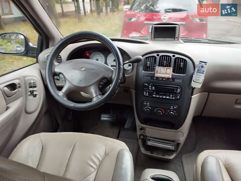 Минивэн Chrysler Grand Voyager 2001 в Киеве фото 33 Минивэн Chrysler Grand Voyager 2001 в Киеве