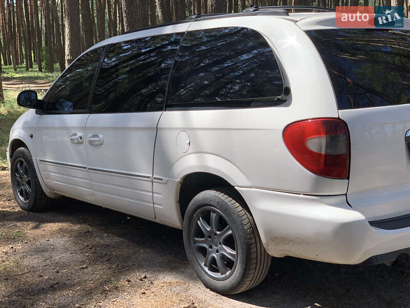 Минивэн Chrysler Grand Voyager 2005 в Сумах