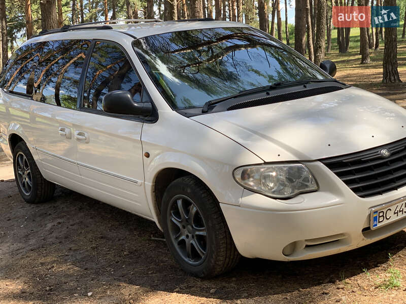Минивэн Chrysler Grand Voyager 2005 в Сумах