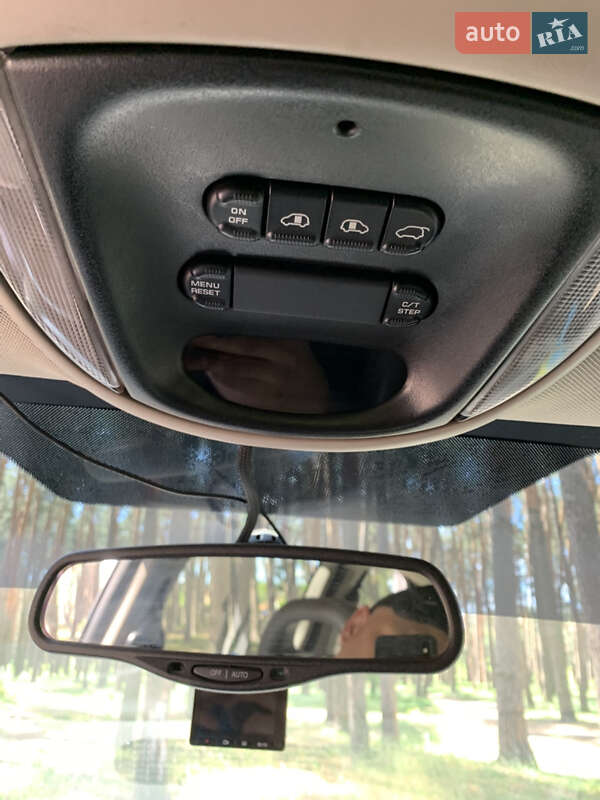Минивэн Chrysler Grand Voyager 2005 в Сумах