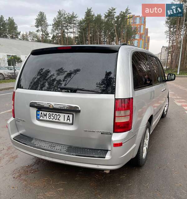 Минивэн Chrysler Grand Voyager 2008 в Житомире фото 2 Минивэн Chrysler Grand Voyager 2008 в Житомире