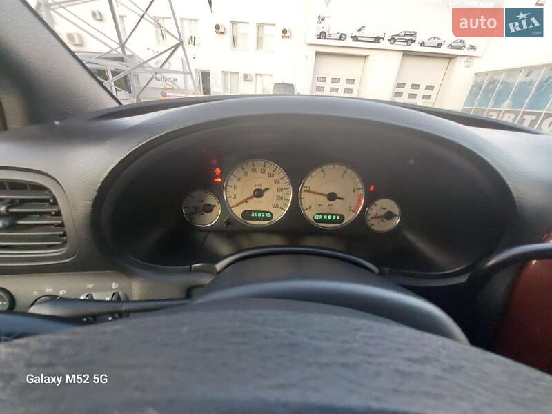 Минивэн Chrysler Grand Voyager 2006 в Черновцах