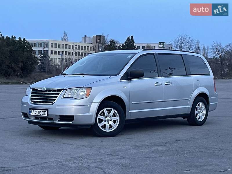 Мінівен Chrysler Grand Voyager 2010 в Дніпрі фото 6 Мінівен Chrysler Grand Voyager 2010 в Дніпрі