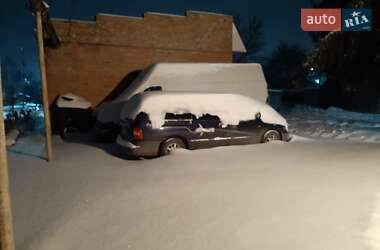 Мінівен Chrysler Grand Voyager 1998 в Нововолинську