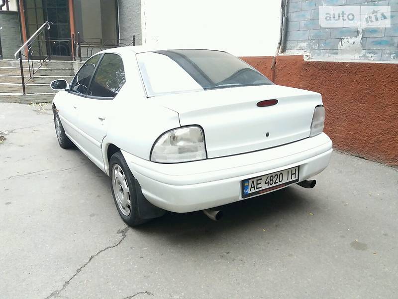Седан Chrysler Neon 1995 в Каменском