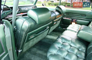 Седан Chrysler New Yorker 1976 в 