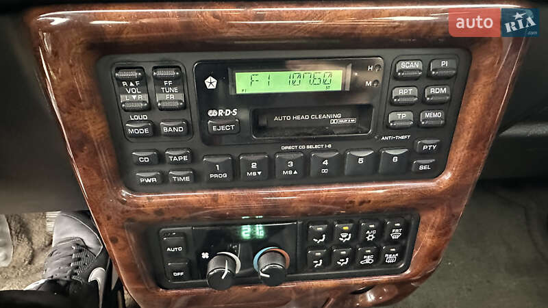 Седан Chrysler New Yorker 1995 в Белой Церкви