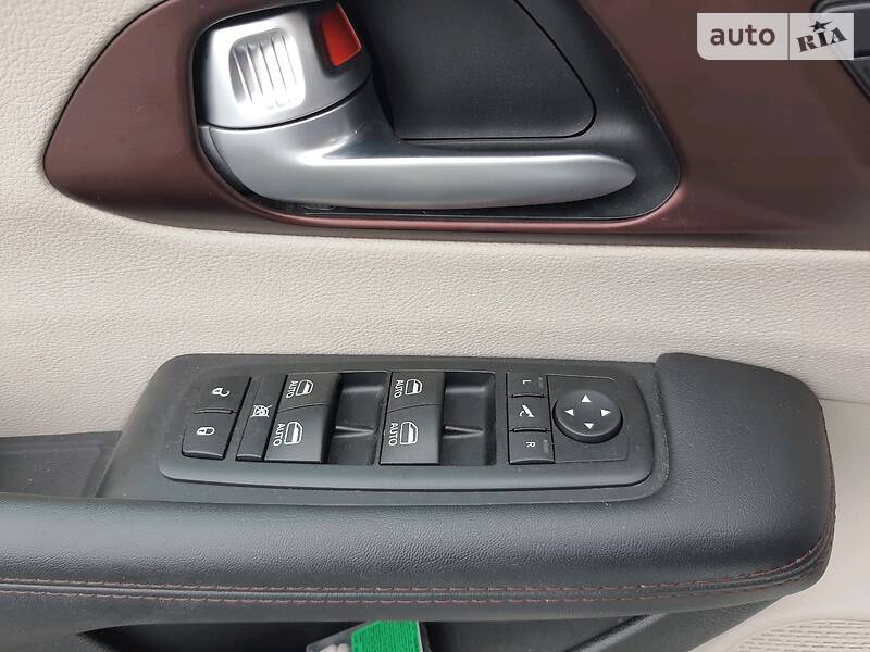 Мінівен Chrysler Pacifica 2016 в Києві фото 23 Мінівен Chrysler Pacifica 2016 в Києві