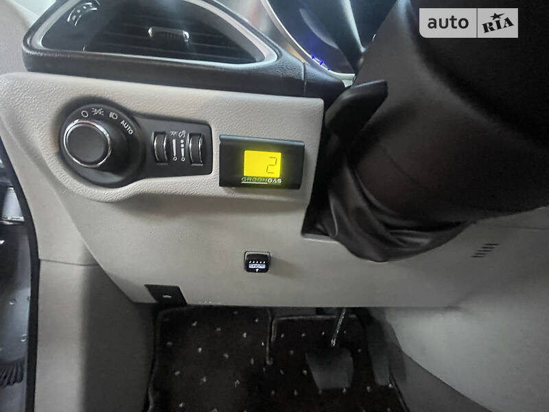 Мінівен Chrysler Pacifica 2016 в Києві