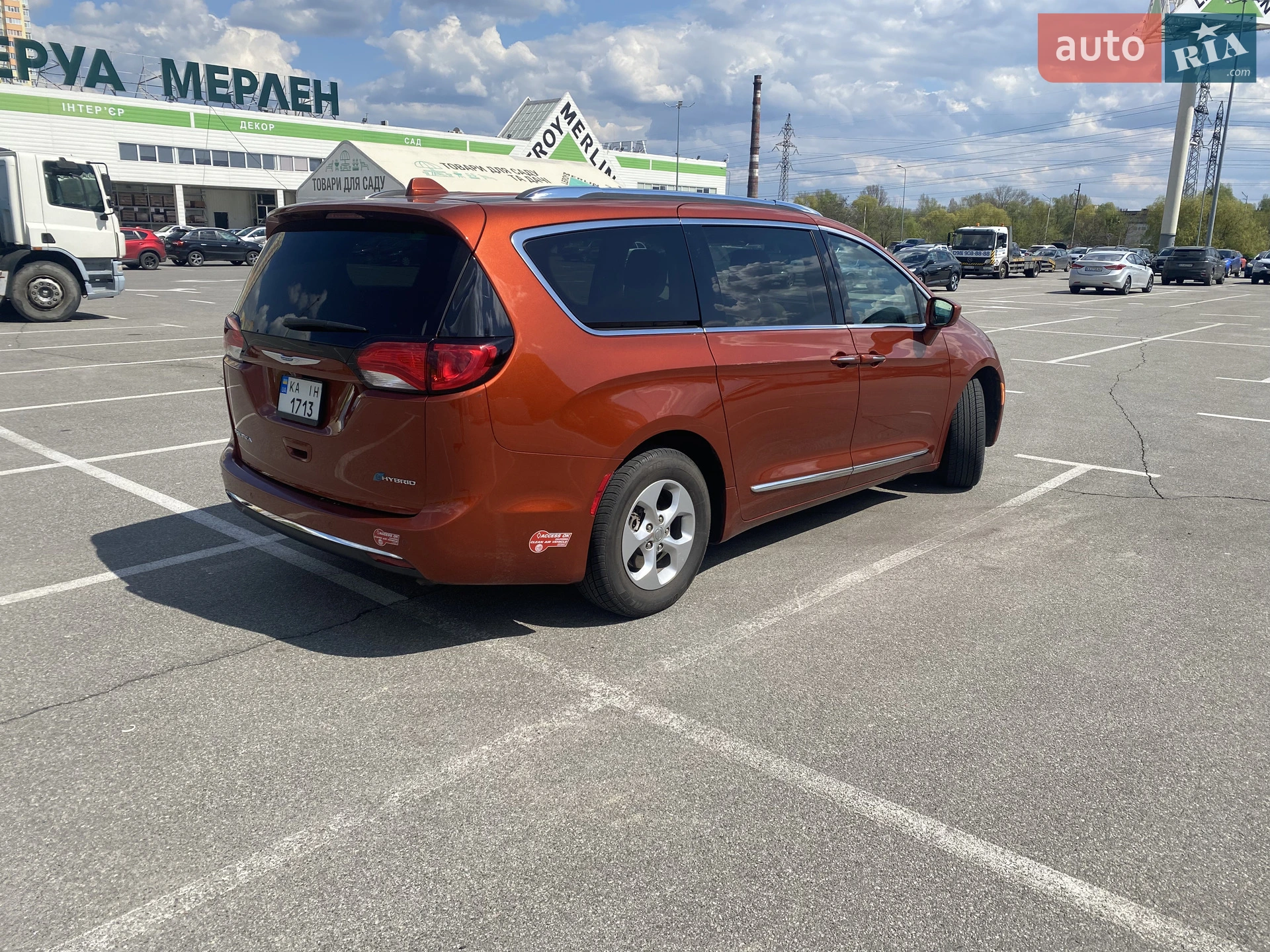 2018 Chrysler Pacifica - мініатюра 3