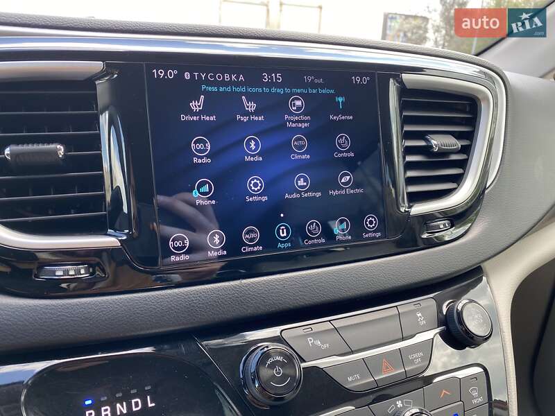 Минивэн Chrysler Pacifica 2018 в Киеве