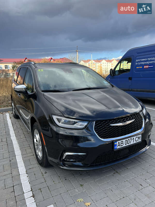 Мінівен Chrysler Pacifica 2021 в Вінниці