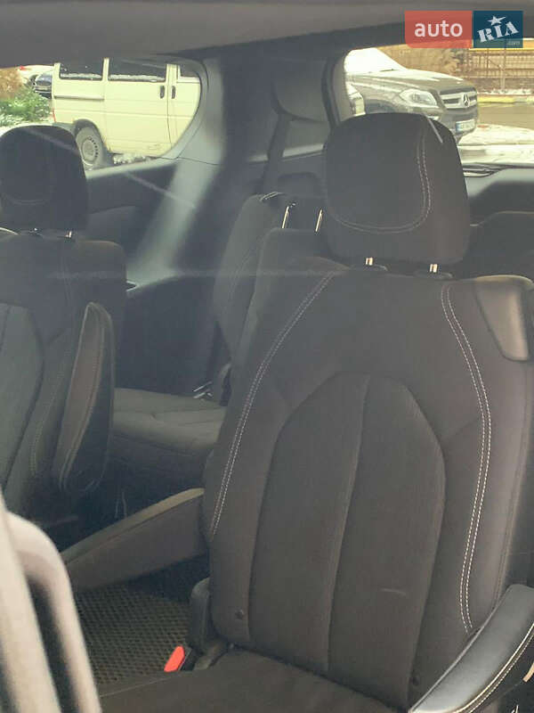 Мінівен Chrysler Pacifica 2019 в Києві фото 8 Мінівен Chrysler Pacifica 2019 в Києві