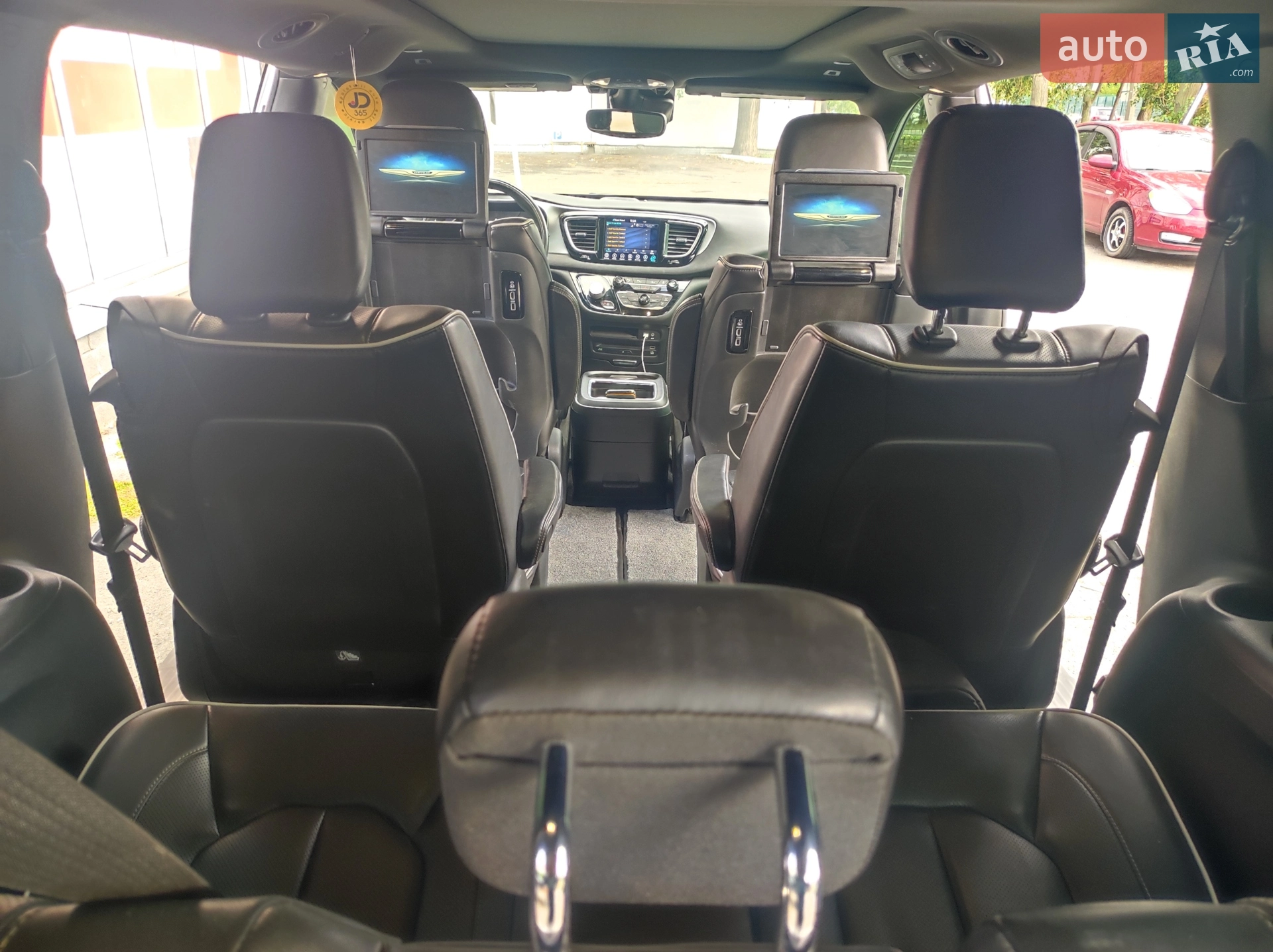 2019 Chrysler Pacifica - мініатюра 11