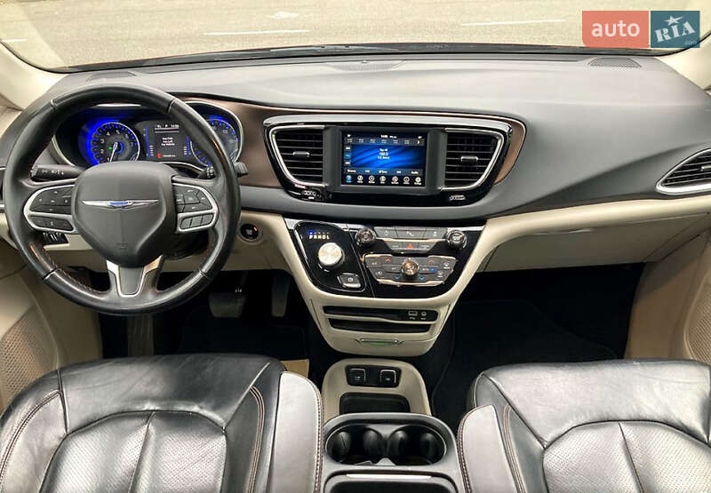 Минивэн Chrysler Pacifica 2018 в Львове фото 6 Минивэн Chrysler Pacifica 2018 в Львове