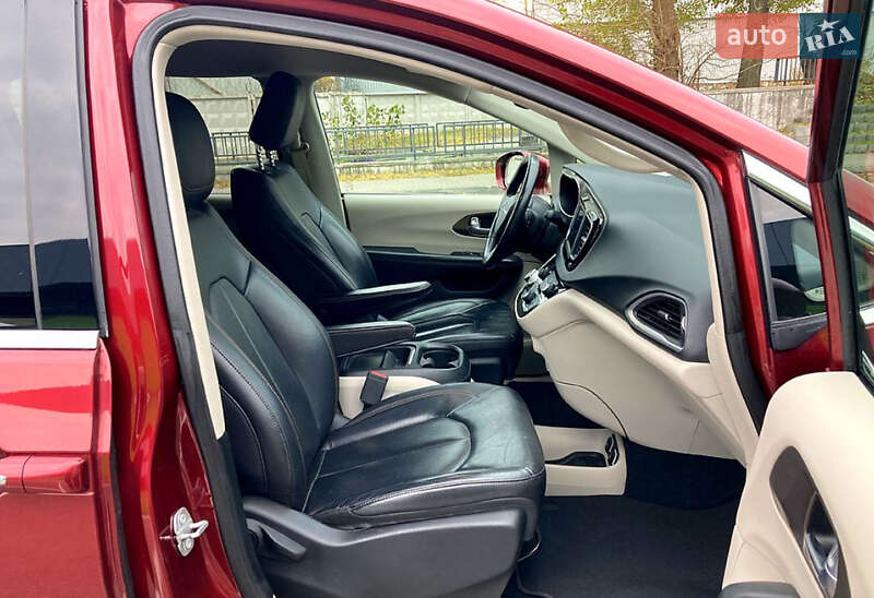Минивэн Chrysler Pacifica 2018 в Львове фото 8 Минивэн Chrysler Pacifica 2018 в Львове