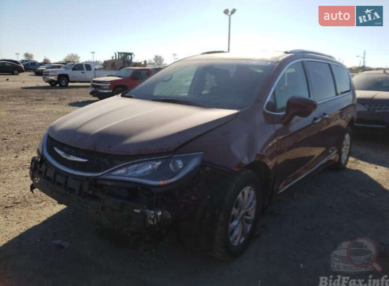 Минивэн Chrysler Pacifica 2018 в Львове фото 15 Минивэн Chrysler Pacifica 2018 в Львове