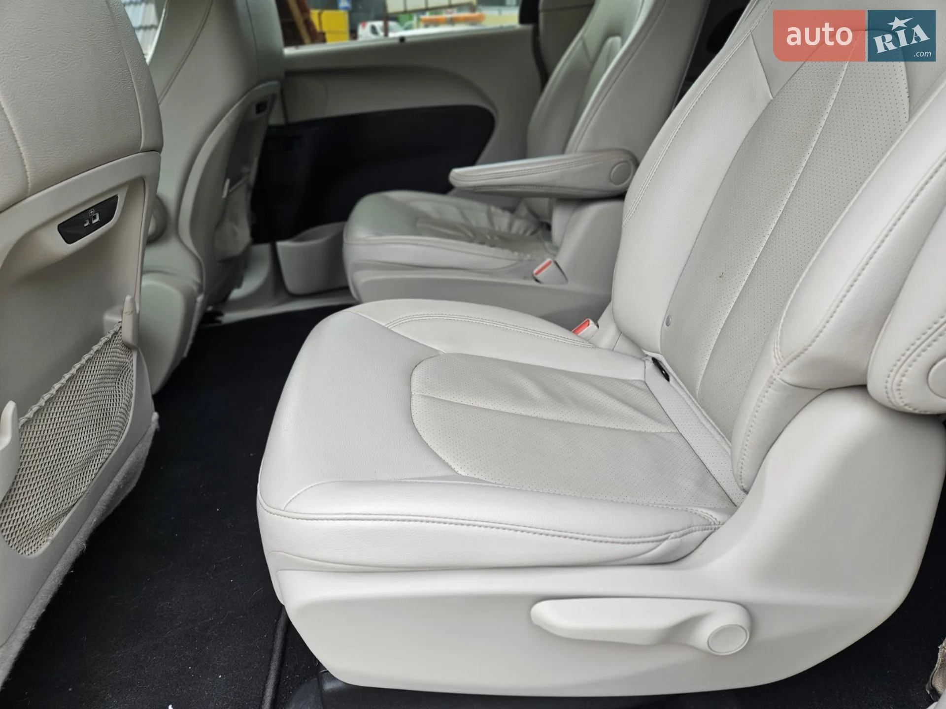 2021 Chrysler Pacifica - мініатюра 16