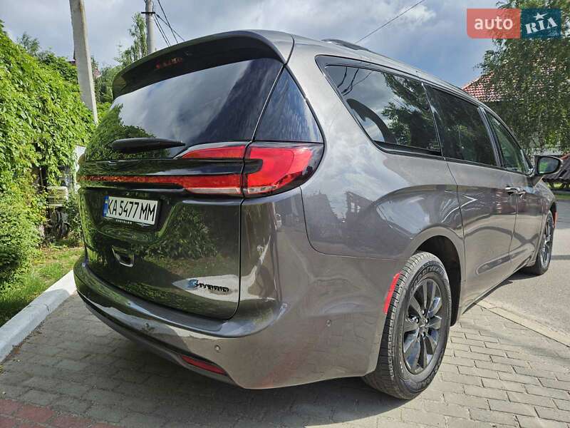 Мінівен Chrysler Pacifica 2021 в Києві