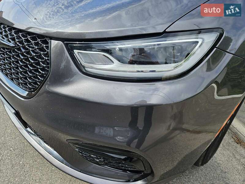 Мінівен Chrysler Pacifica 2021 в Києві