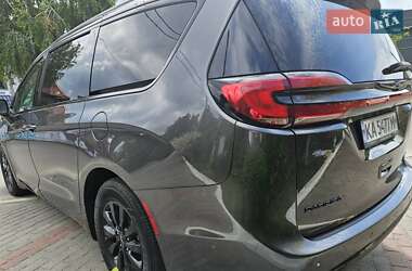 Мінівен Chrysler Pacifica 2021 в Києві