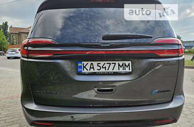 Минивэн Chrysler Pacifica 2021 в Киеве