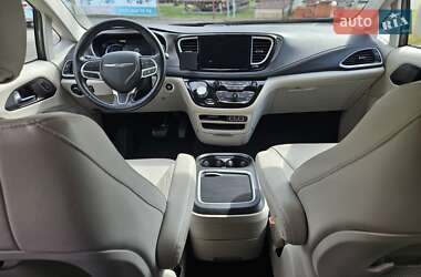 Мінівен Chrysler Pacifica 2021 в Києві
