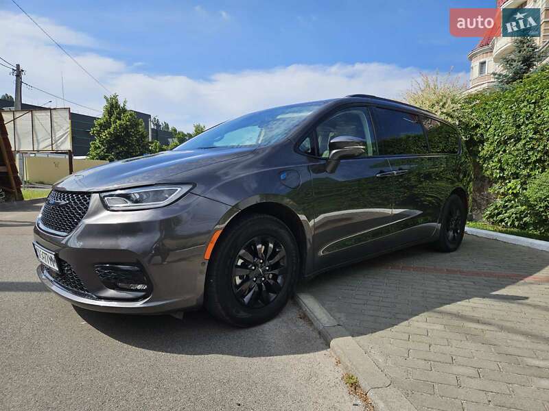 Мінівен Chrysler Pacifica 2021 в Києві