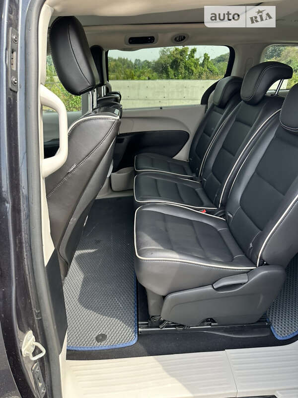 Минивэн Chrysler Pacifica 2020 в Ирпене