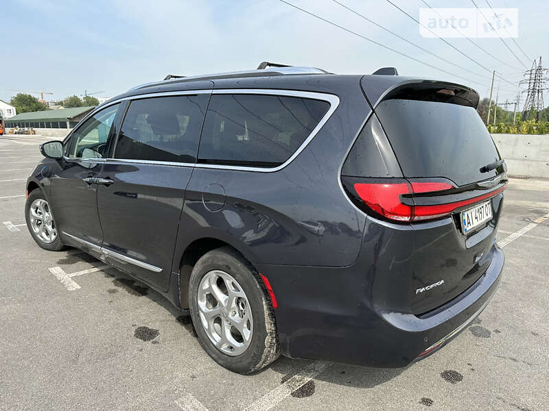 Минивэн Chrysler Pacifica 2020 в Ирпене