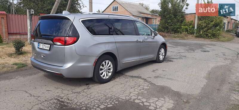 Минивэн Chrysler Pacifica 2019 в Карловке фото 3 Минивэн Chrysler Pacifica 2019 в Карловке