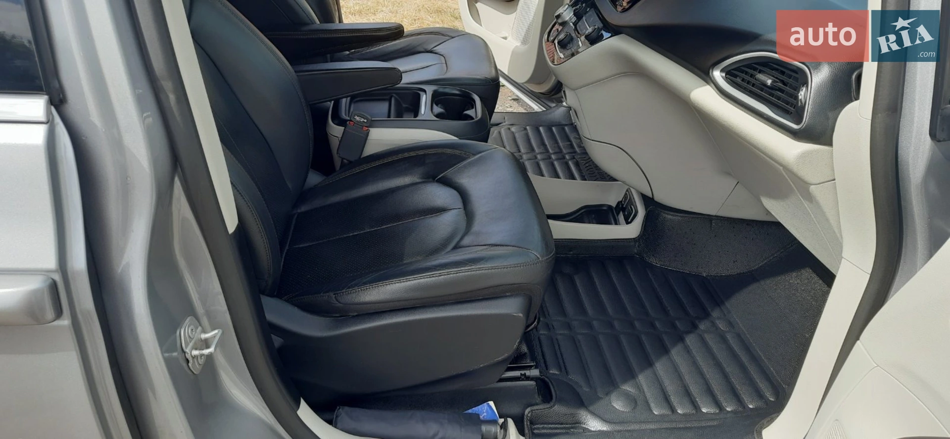 2019 Chrysler Pacifica - мініатюра 19