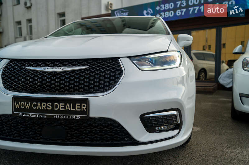 Минивэн Chrysler Pacifica 2021 в Киеве фото 6 Минивэн Chrysler Pacifica 2021 в Киеве