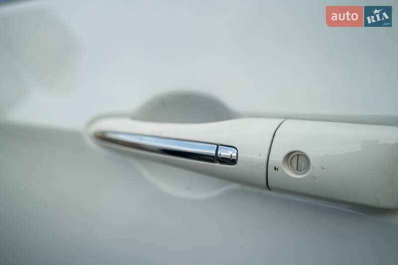 Минивэн Chrysler Pacifica 2021 в Киеве фото 7 Минивэн Chrysler Pacifica 2021 в Киеве