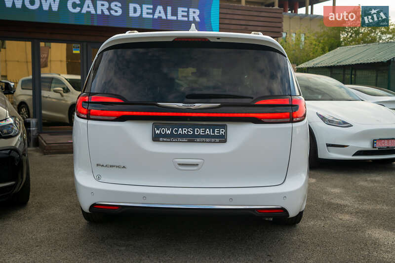 Минивэн Chrysler Pacifica 2021 в Киеве фото 9 Минивэн Chrysler Pacifica 2021 в Киеве