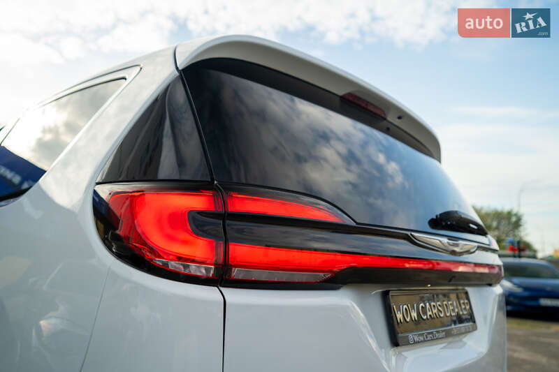 Минивэн Chrysler Pacifica 2021 в Киеве фото 12 Минивэн Chrysler Pacifica 2021 в Киеве