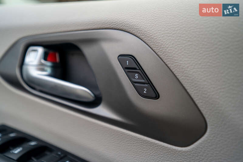 Минивэн Chrysler Pacifica 2021 в Киеве фото 18 Минивэн Chrysler Pacifica 2021 в Киеве