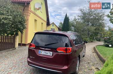 Минивэн Chrysler Pacifica 2019 в Трускавце