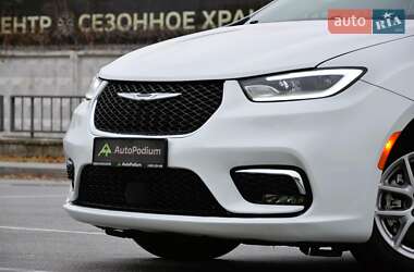 Мінівен Chrysler Pacifica 2021 в Києві