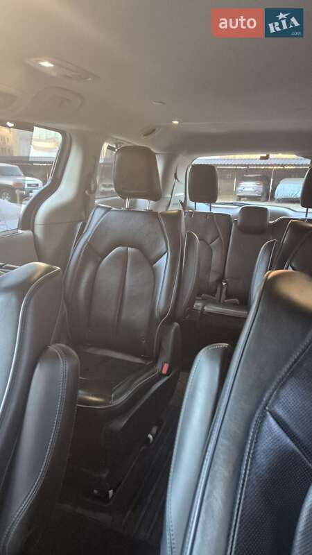 Минивэн Chrysler Pacifica 2020 в Одессе фото 37 Минивэн Chrysler Pacifica 2020 в Одессе