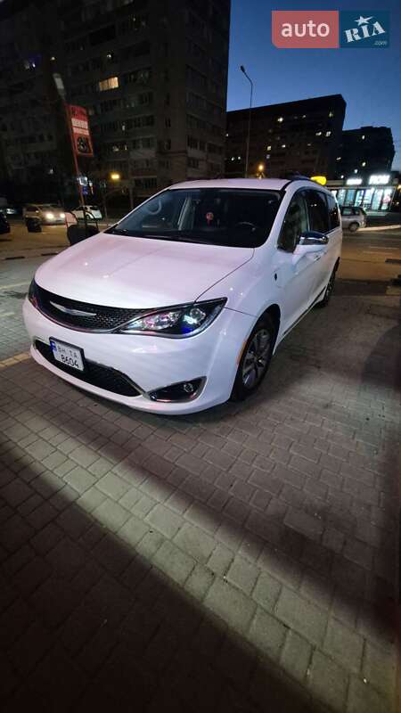 Минивэн Chrysler Pacifica 2020 в Одессе фото 9 Минивэн Chrysler Pacifica 2020 в Одессе