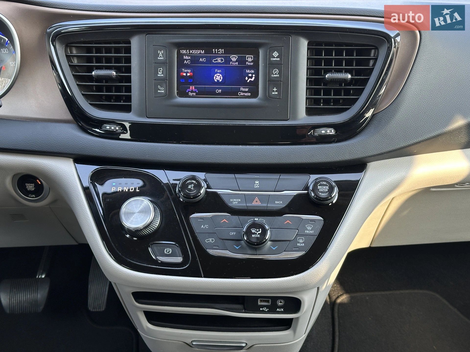 2016 Chrysler Pacifica - мініатюра 23