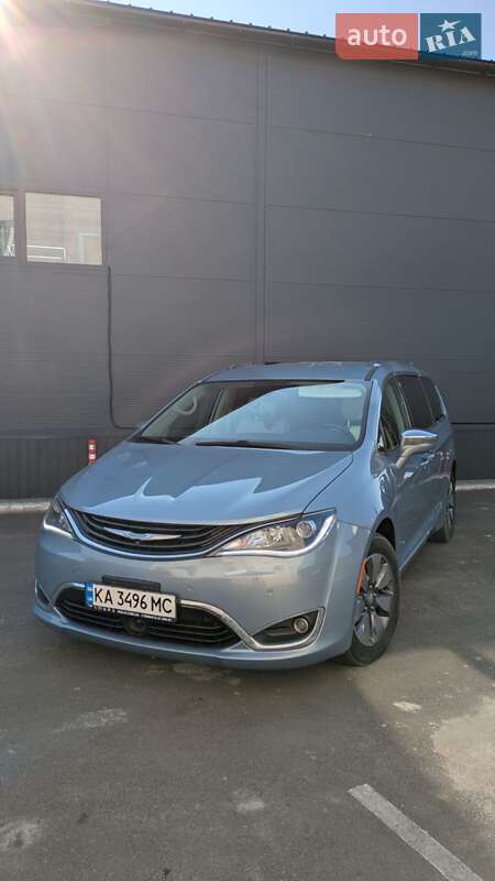 Chrysler Pacifica 2017